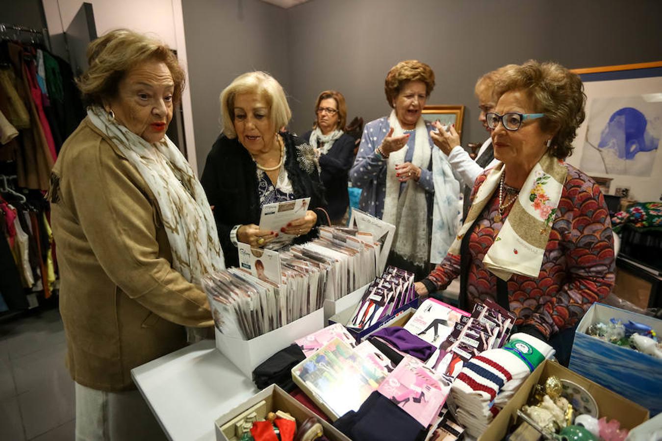 Echando un capote a quien lo necesita