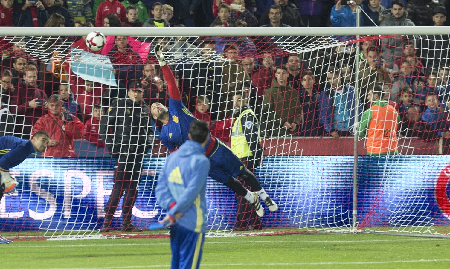 Ambiente de partido para un entrenamiento de &#039;La Roja&#039;