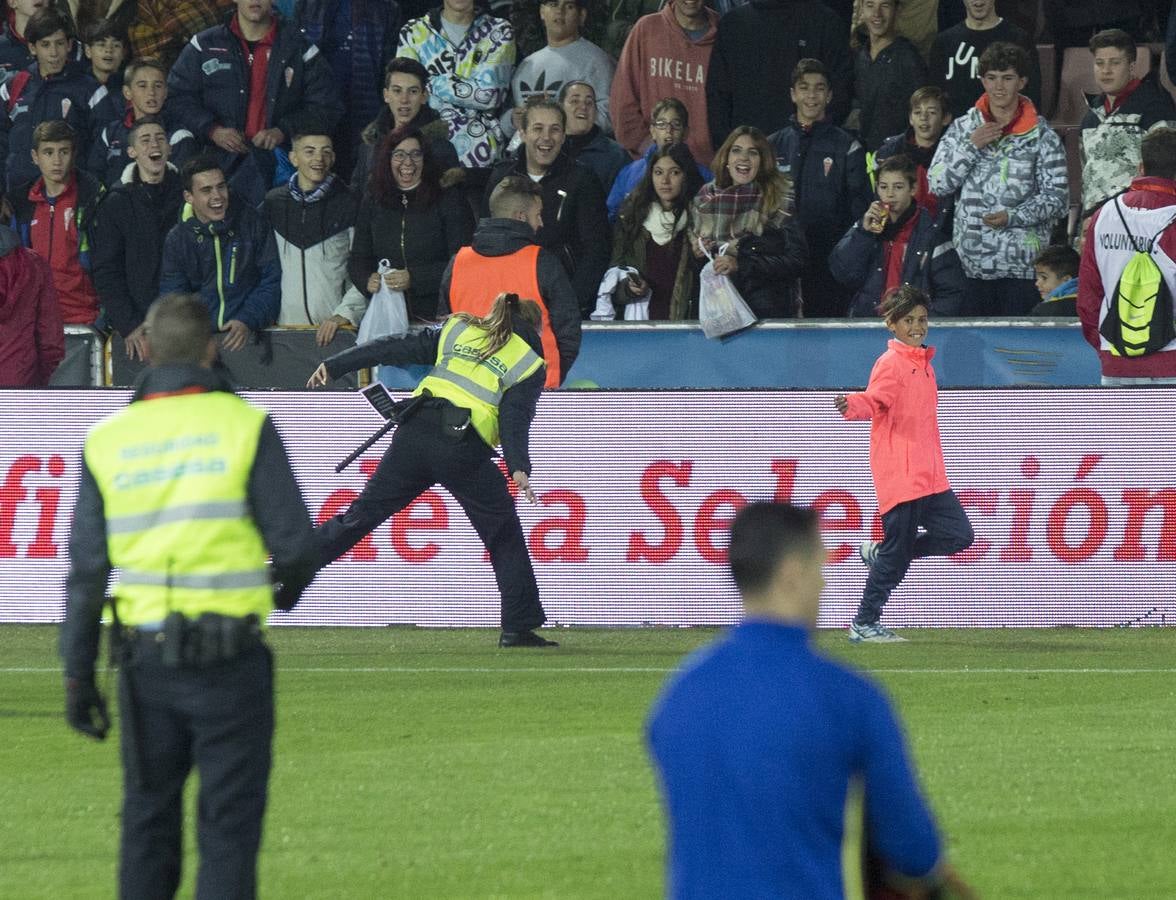 Ambiente de partido para un entrenamiento de &#039;La Roja&#039;