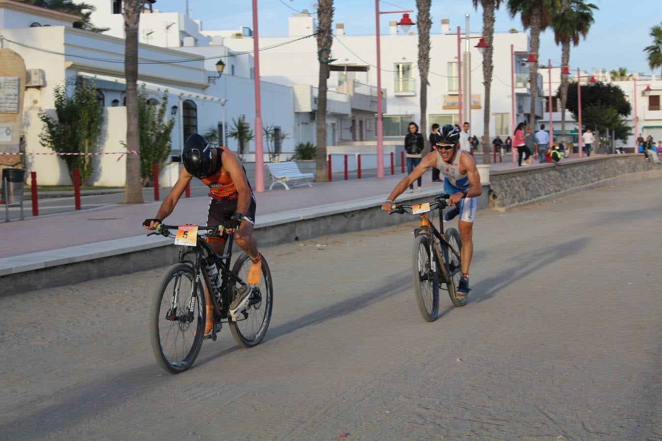 El deporte brilla en Carboneras