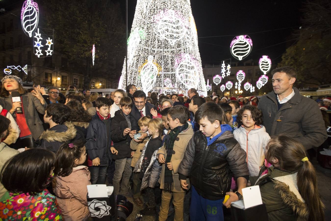 1,5 millones de &#039;leds&#039; iluminan la Navidad de Granada