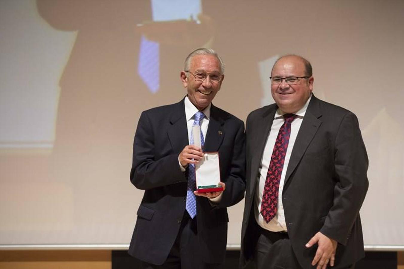 El cantaor Pinilla y el hermano Gutiérrez Ferrer, hijos predilectos de Granada