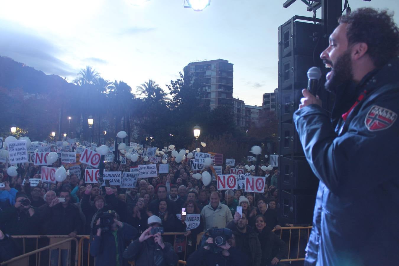 Unas 2.000 personas protestan en Jaén contra el «caos sanitario»