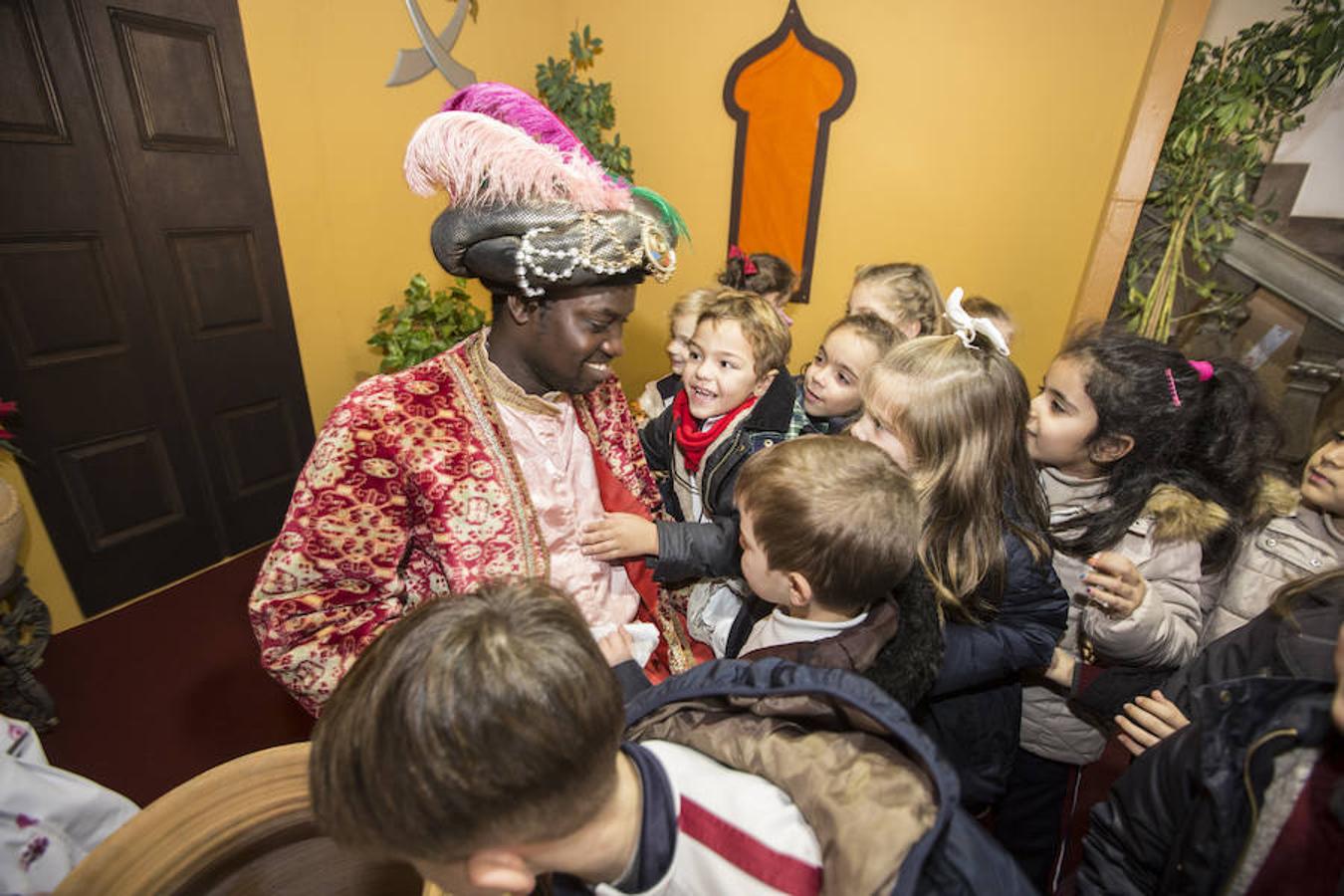 El Cartero Real ya recibe a los niños por Navidad