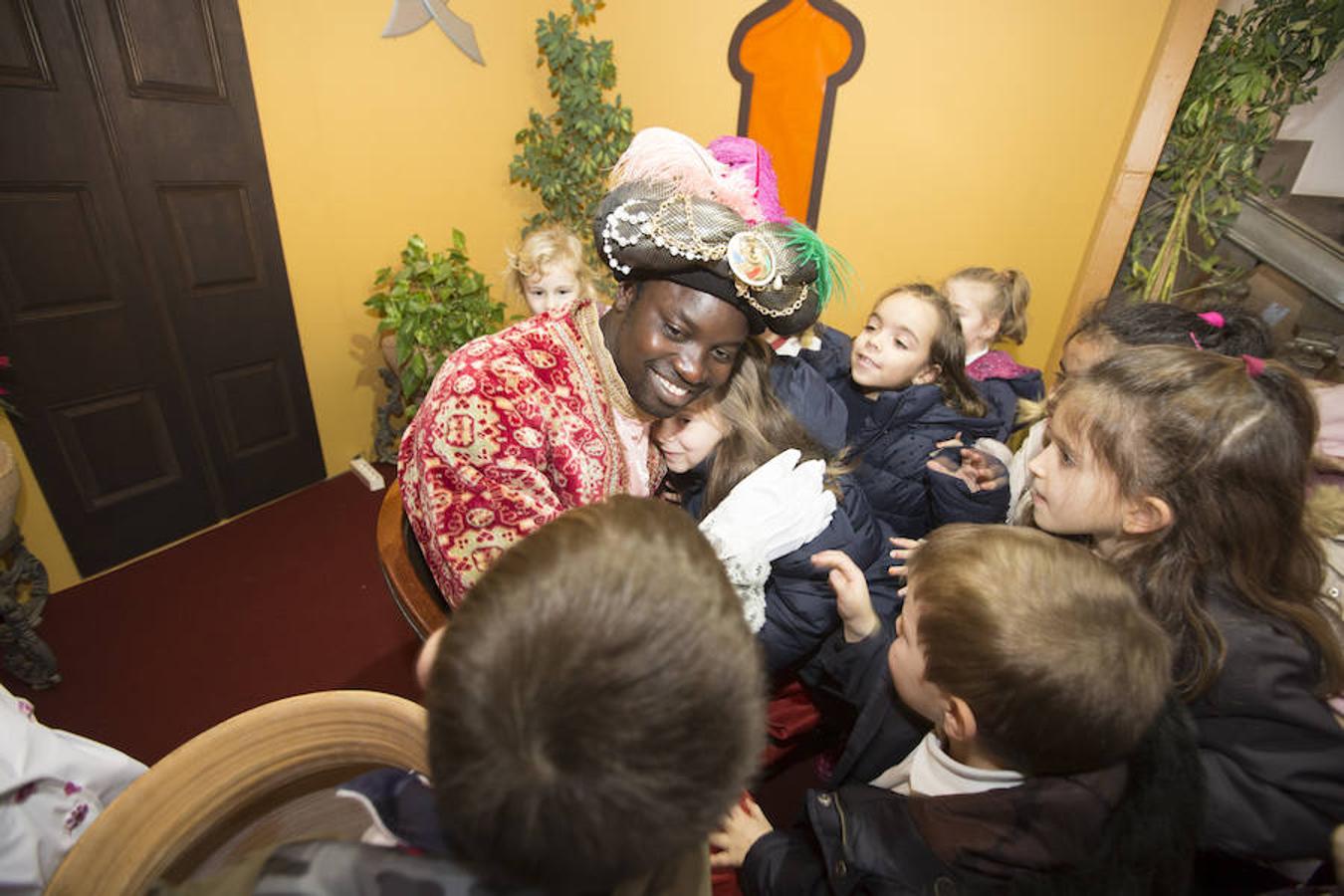 El Cartero Real ya recibe a los niños por Navidad