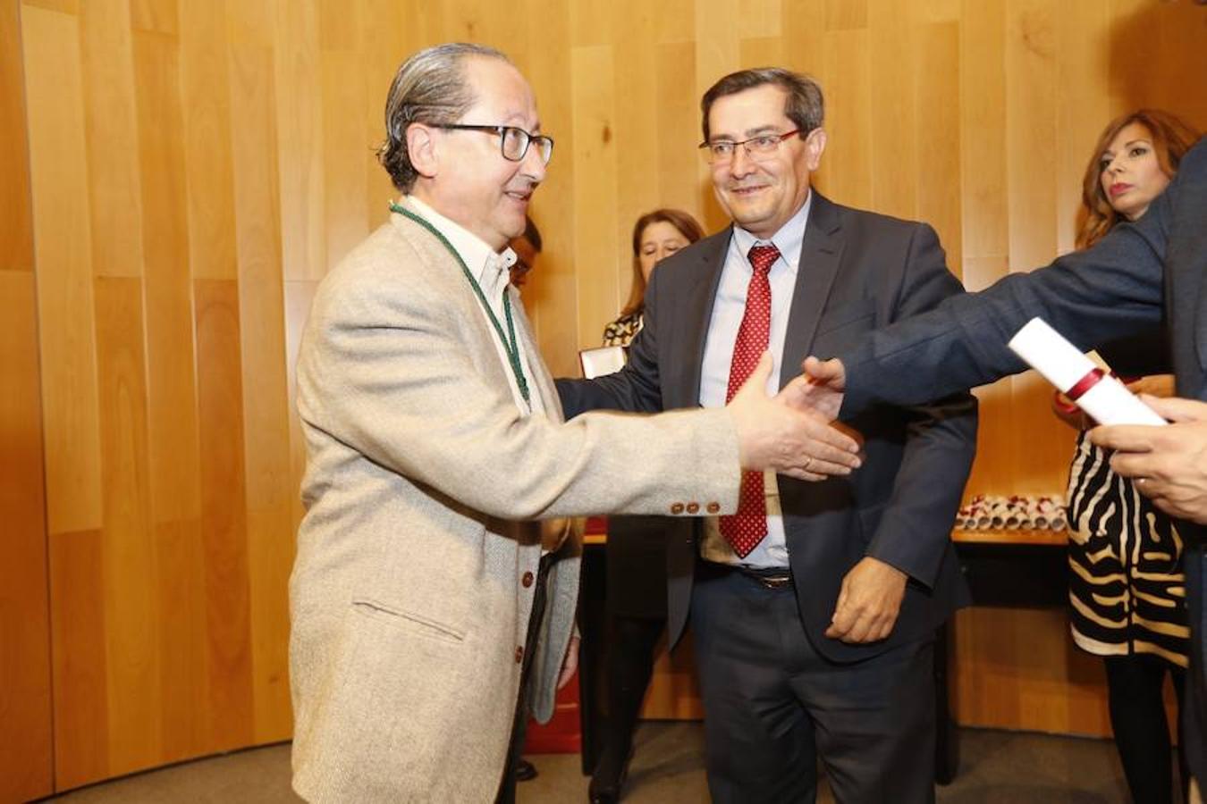 Medallas por un cuarto de siglo trabajando en Diputación