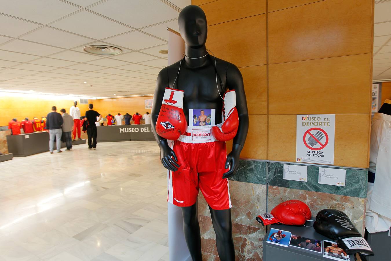 Casi un millar de visitantes recibe el Museo del Deporte