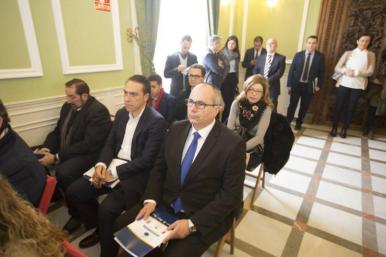 Las instituciones se conjuran en el I Foro Granada-Motril