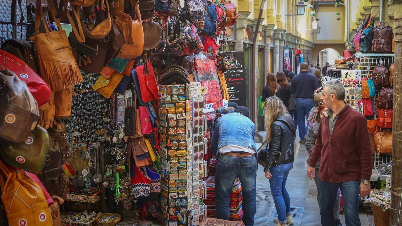 Granada se llena de turistas