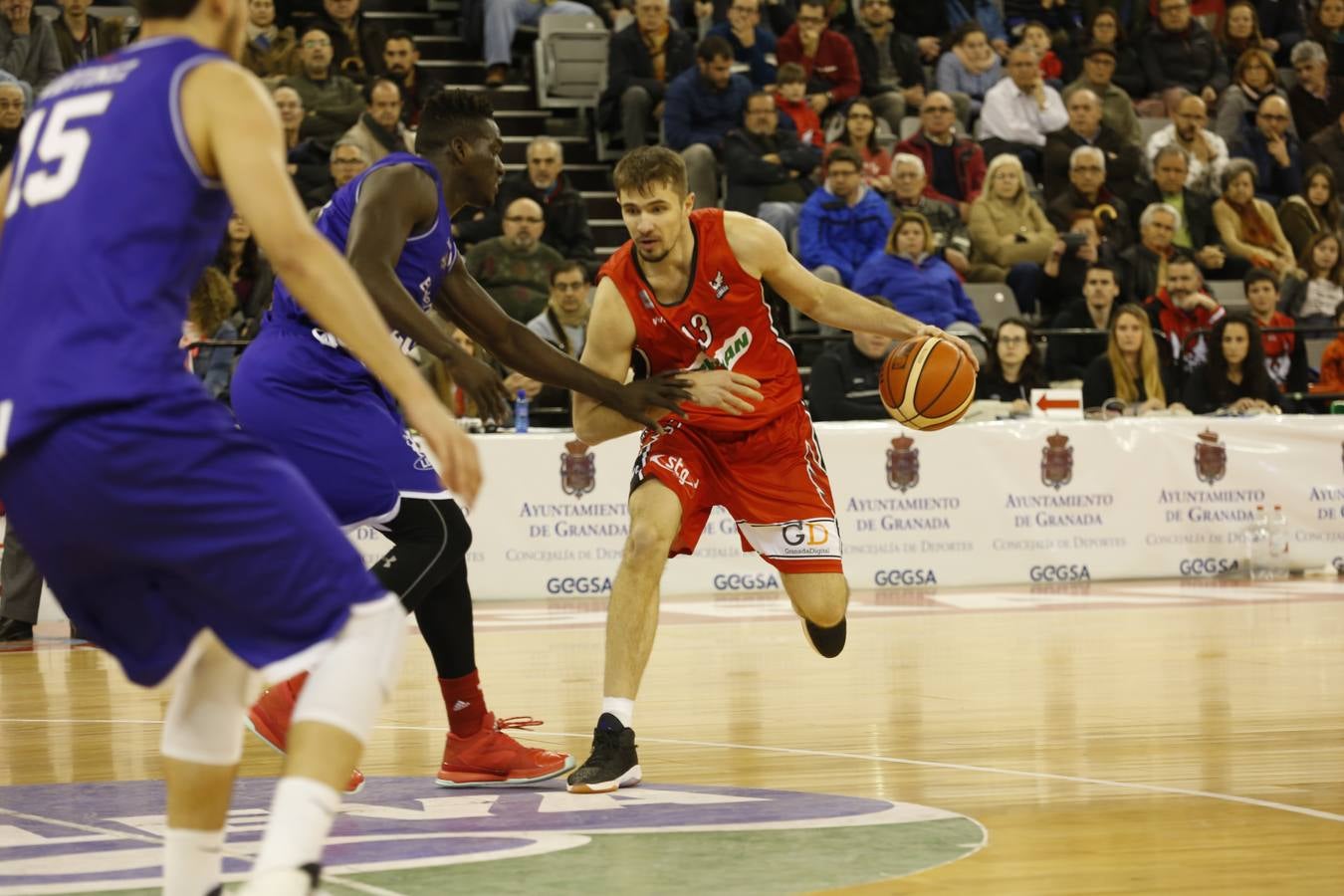 La holgada victoria del Coviran Granada