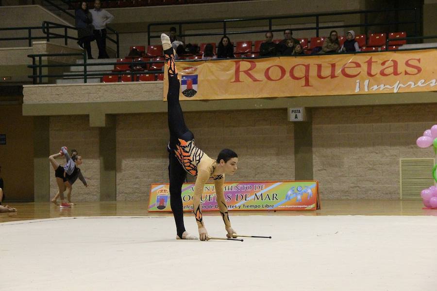 La Escuela de Gimnasia Rítmica de Roquetas de Mar celebró una gran exhibición