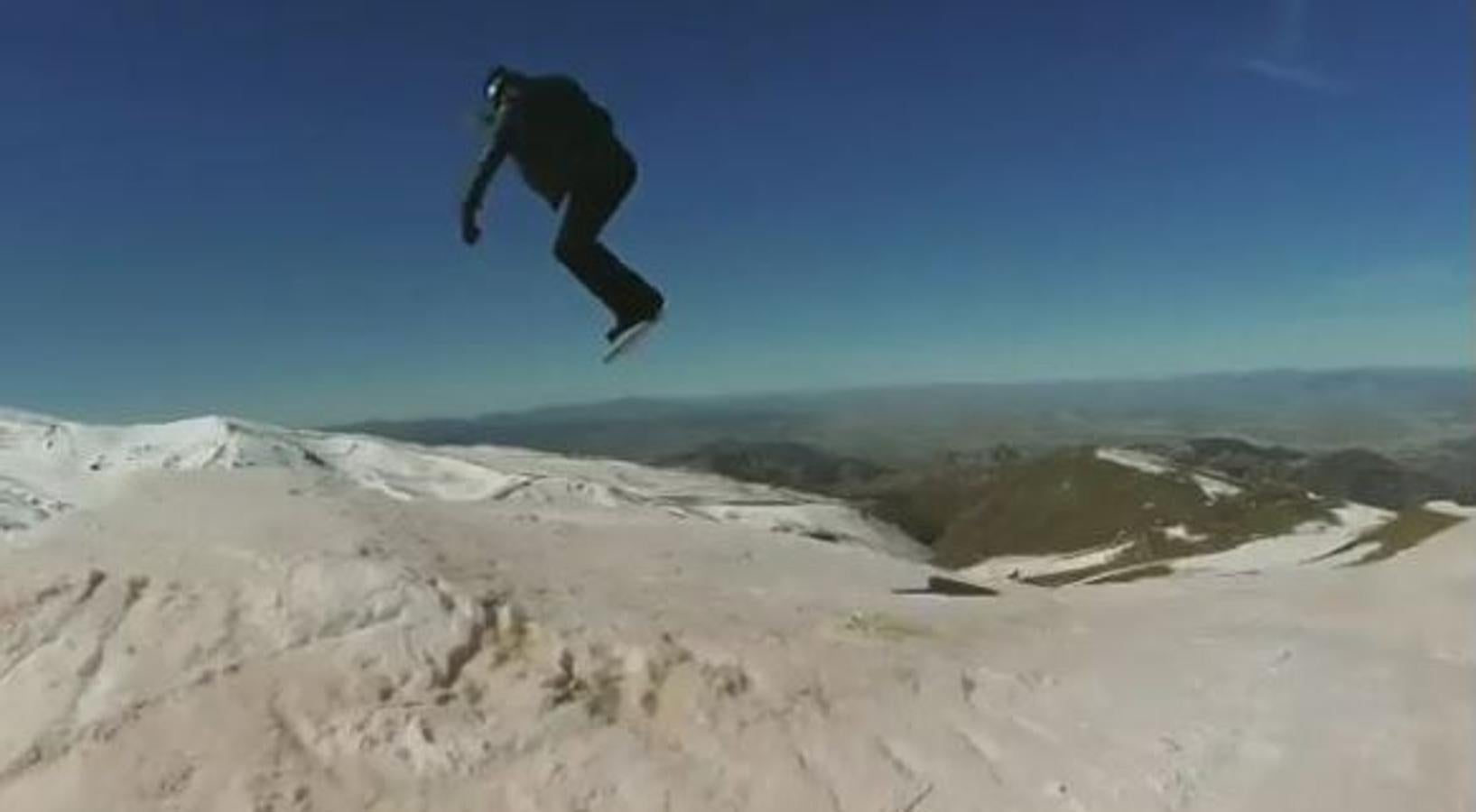 Hagen Kearney, vestido de 'motero' en Sierra Nevada: "Me encanta España". 