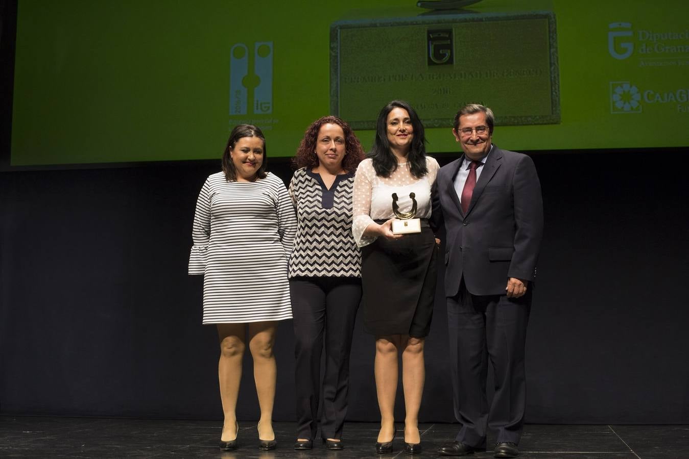 Por una tierra digna y de iguales