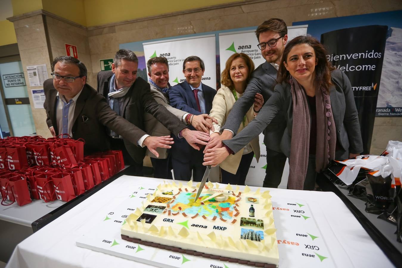 El primer vuelo desde Milán llega a Granada