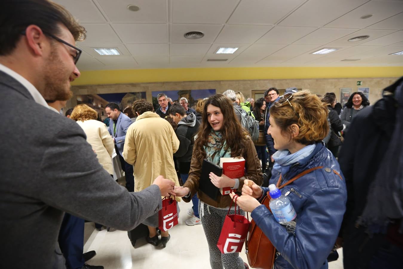 El primer vuelo desde Milán llega a Granada