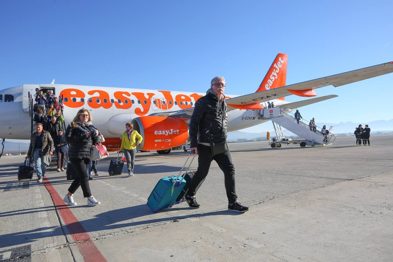 El primer vuelo desde Milán llega a Granada