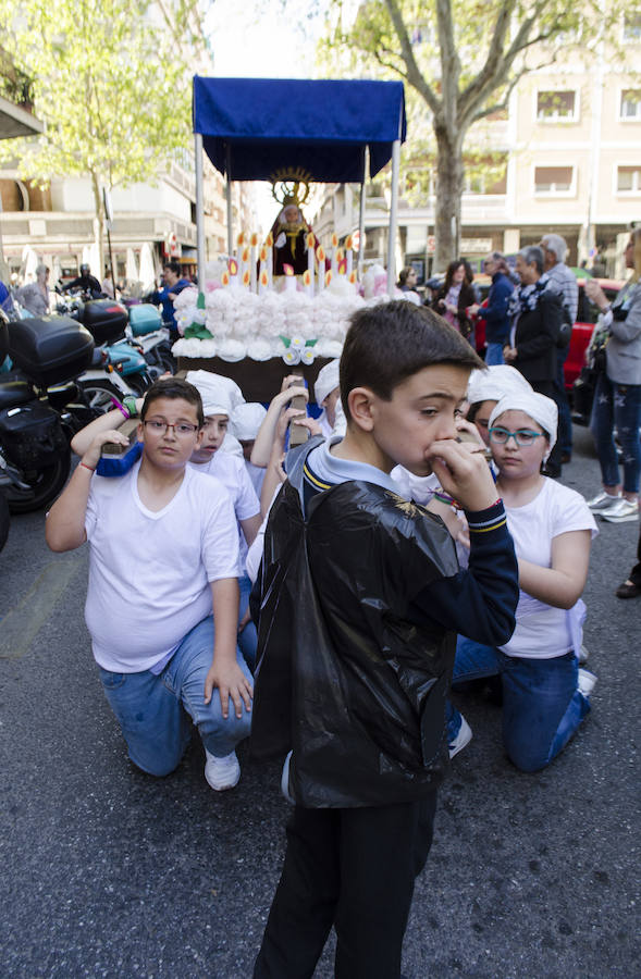 Procesiones con niños en Granada