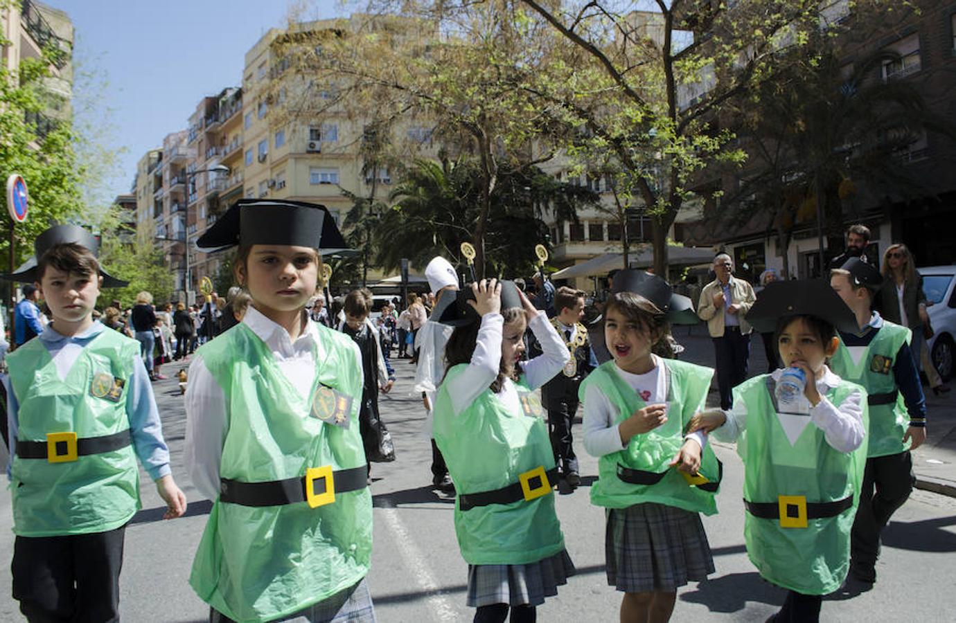 Procesiones con niños en Granada