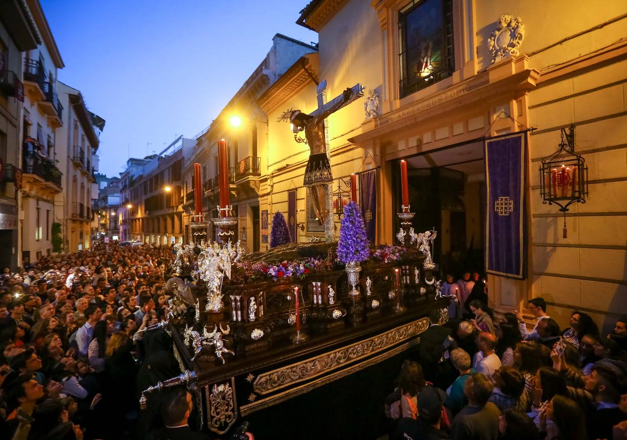 Campanas de luto para el Sagrado Protector