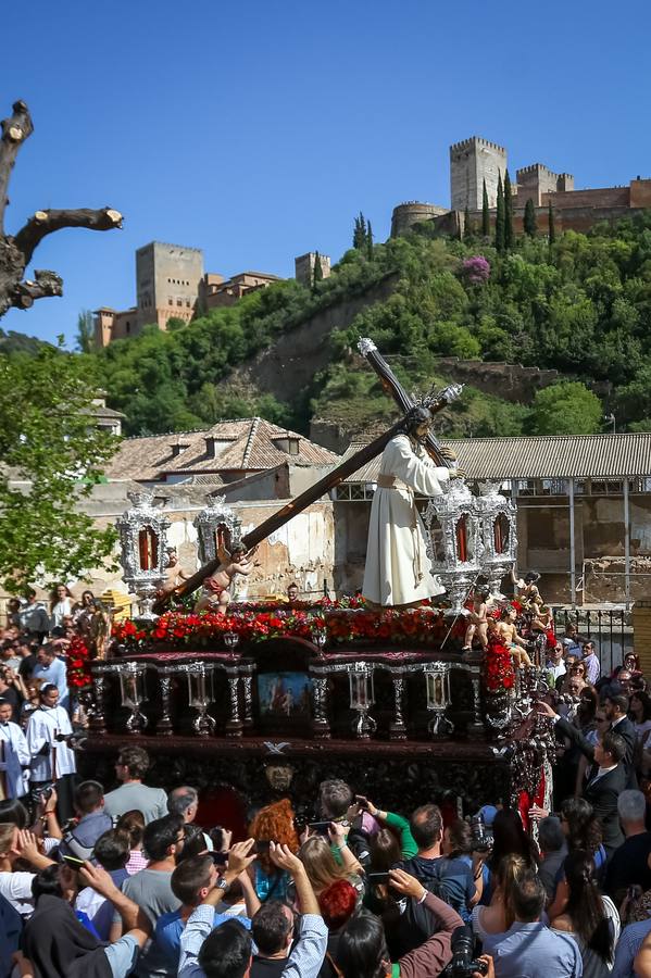 Concha, la cofradía que ve la Alhambra