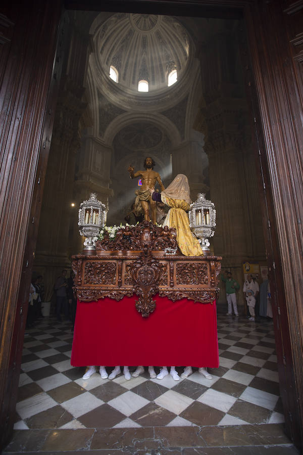 El Resucitado de Regina Mundi recorrió Granada