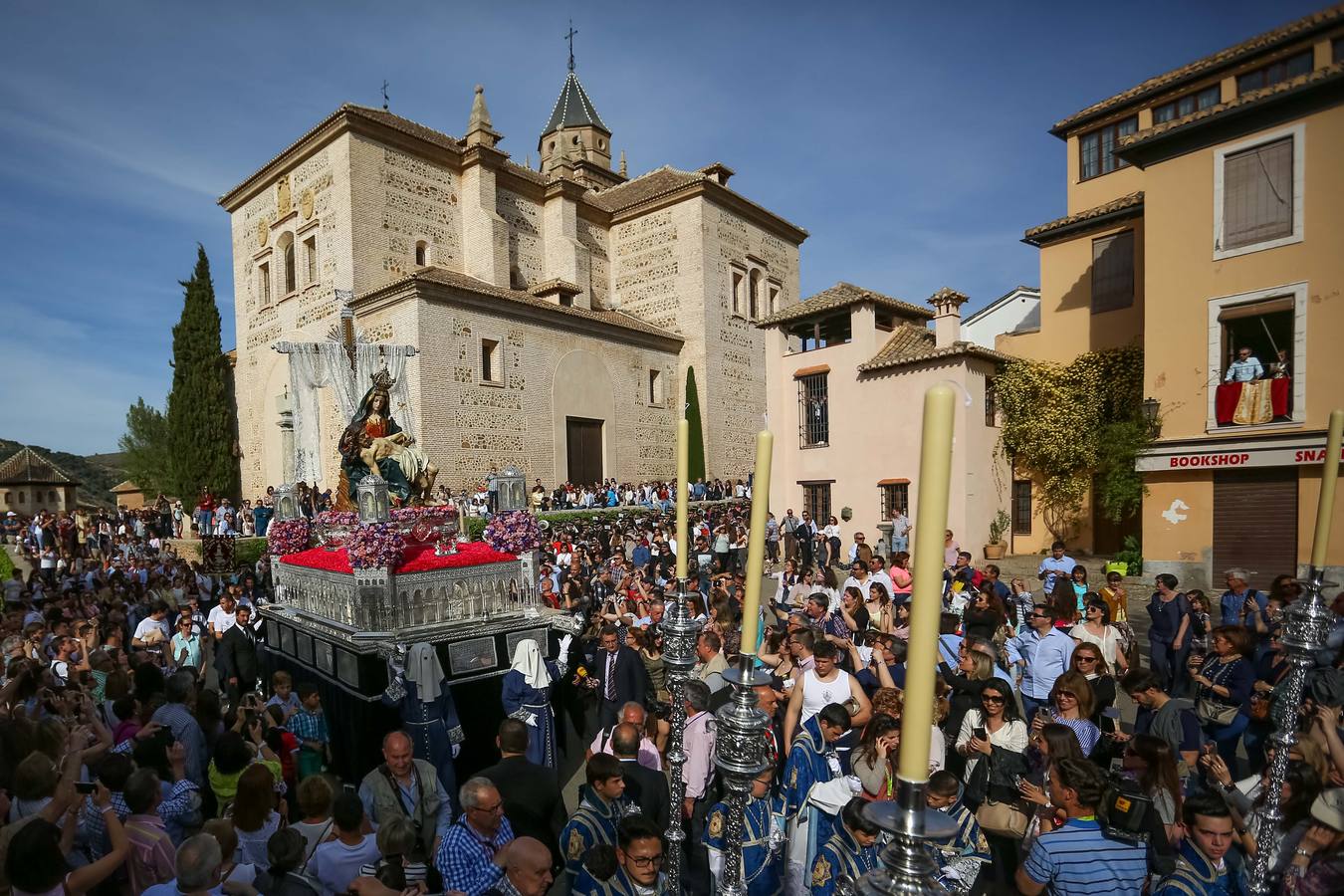 Sábado Santo con la Alhambra