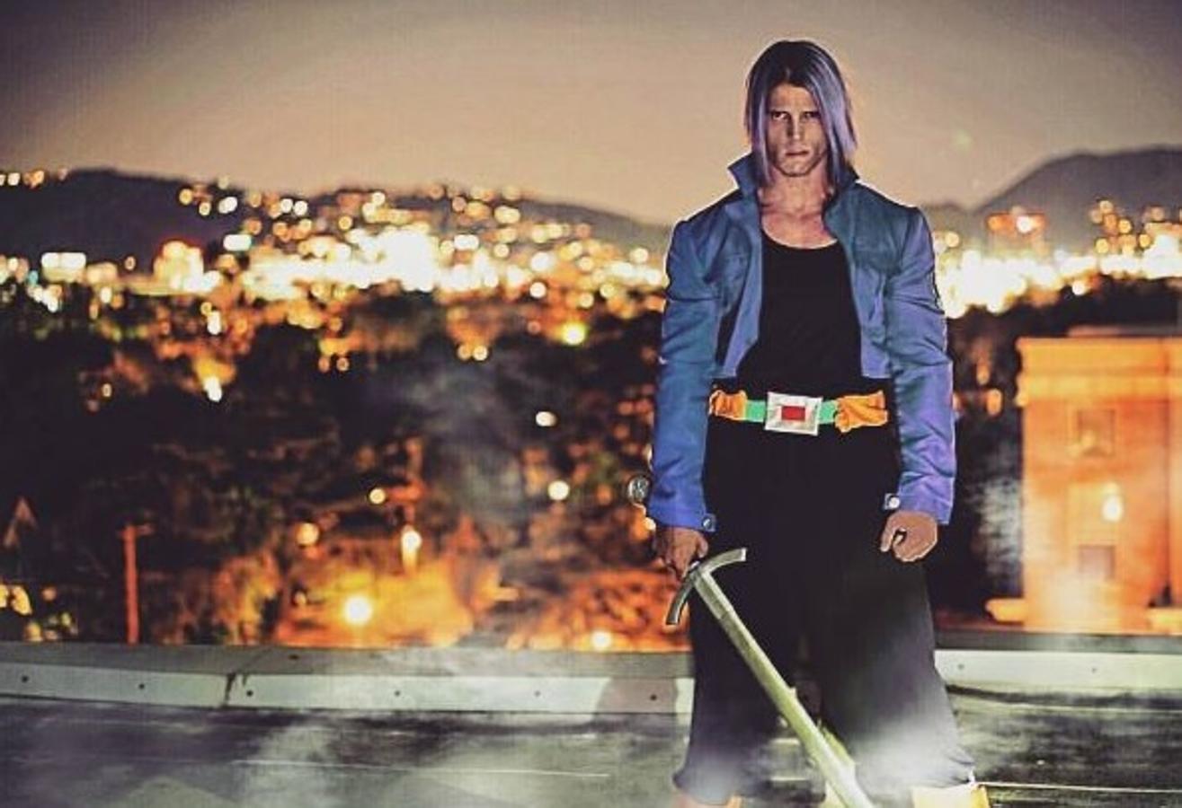 Se gasta miles de dólares para parecerse a &#039;Trunks&#039; de Dragon Ball