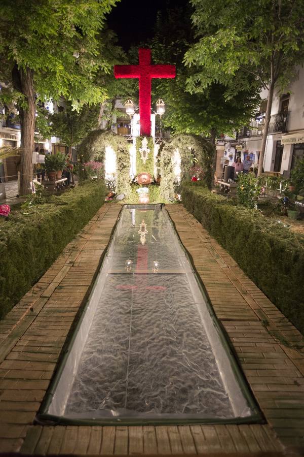 Segundo premio de calles y plazas para la asociación cultural Cruz de Mayo (Plaza Larga)