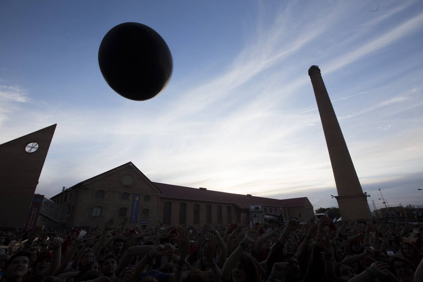 En Órbita, bajo el sol