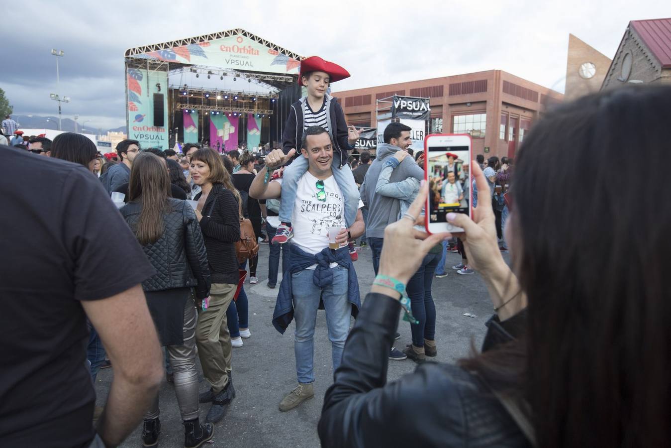 En Órbita, bajo el sol