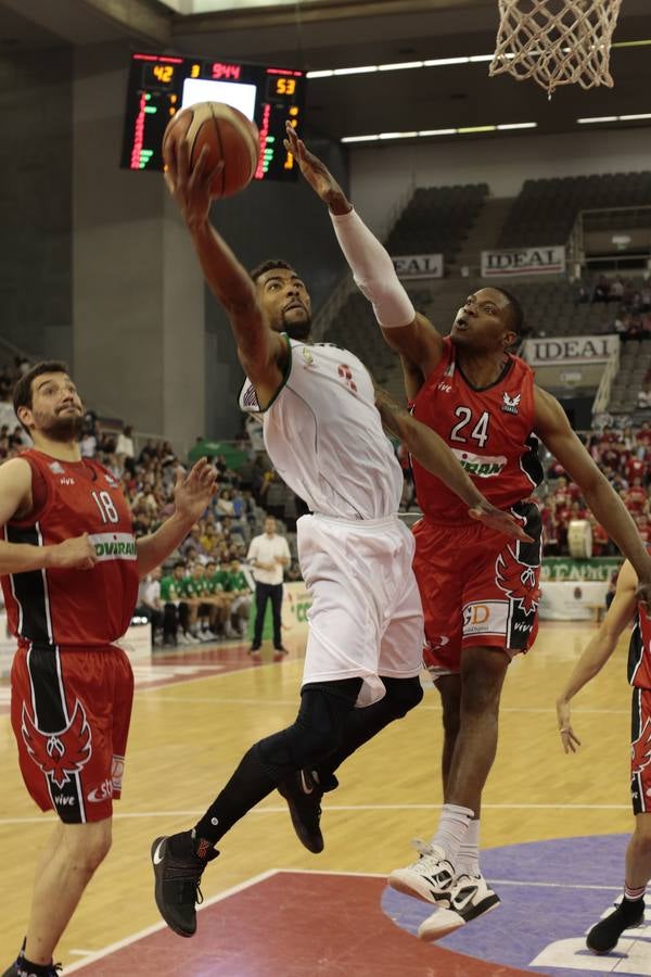 El Covirán cede en el Palacio