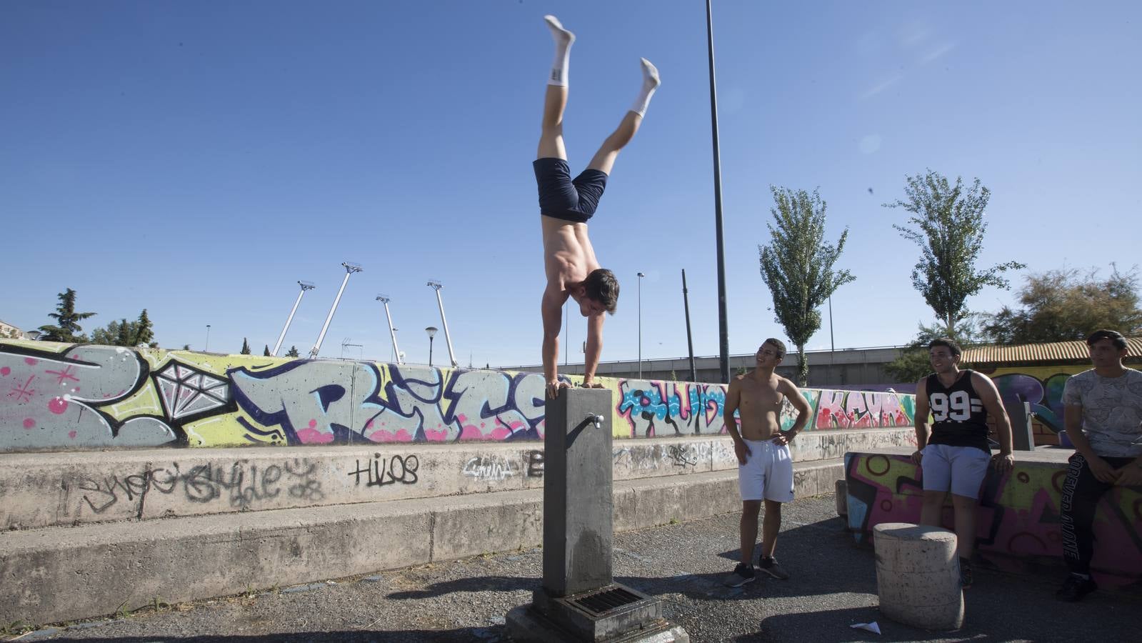 Street Workout, la otra vida del botellódromo
