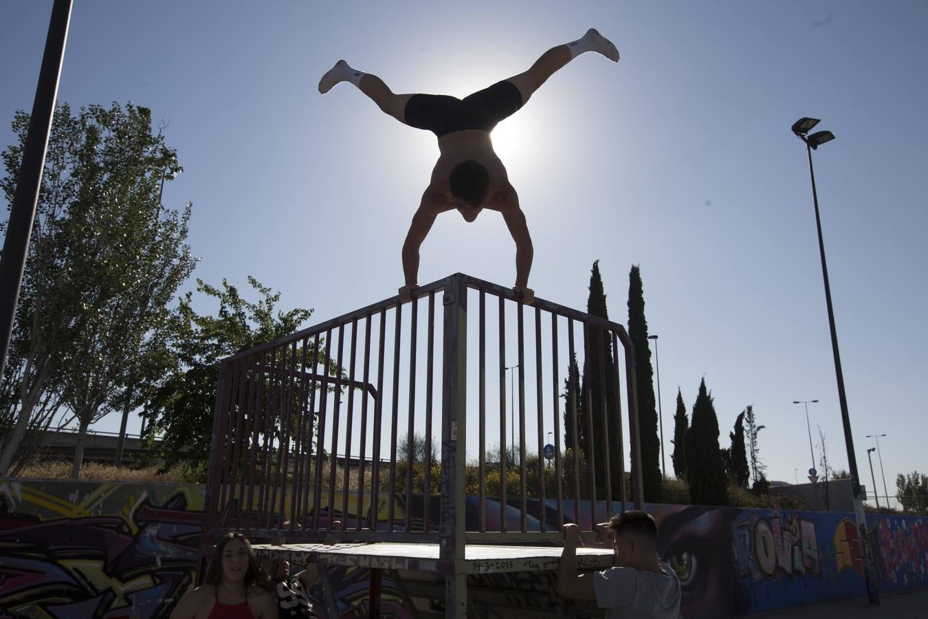 Street Workout, la otra vida del botellódromo