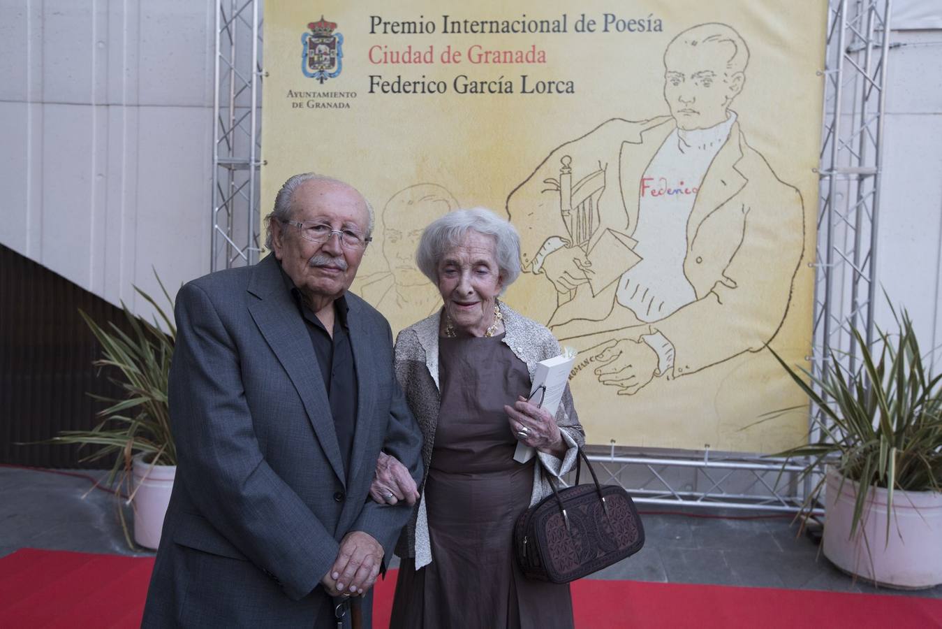 Ida Vitale recalca el poder hipnótico de Federico al recoger el Premio García Lorca