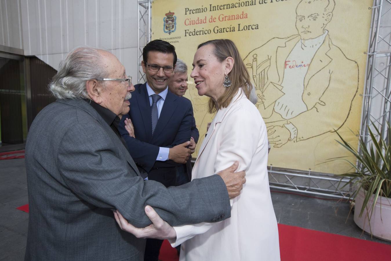 Ida Vitale recalca el poder hipnótico de Federico al recoger el Premio García Lorca