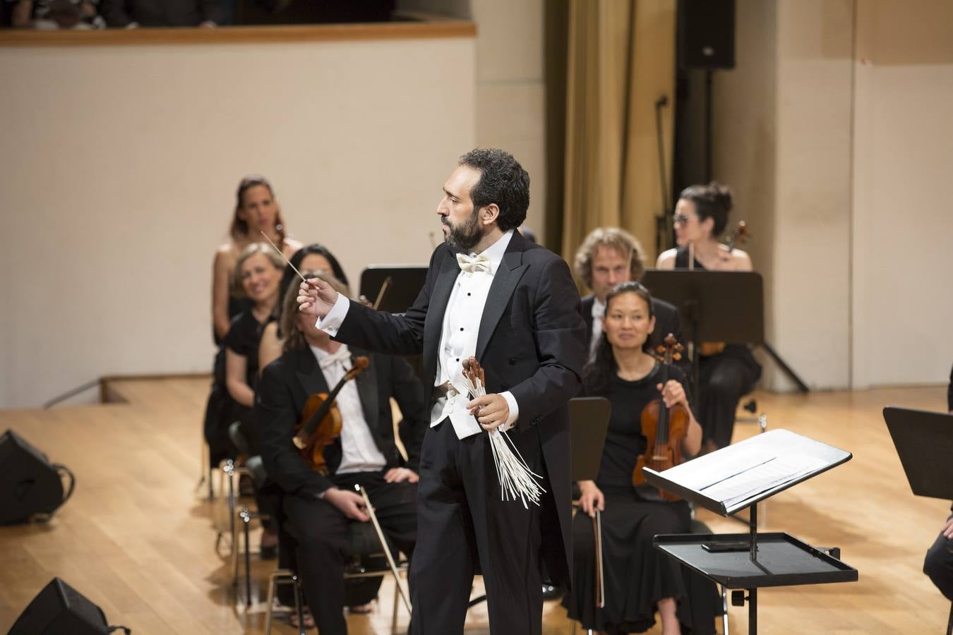 Zapata y la OCG: la buena música es divertida