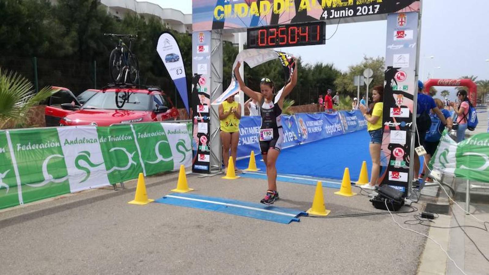 El Toyo se convierte en el epicentro del deporte almeriense