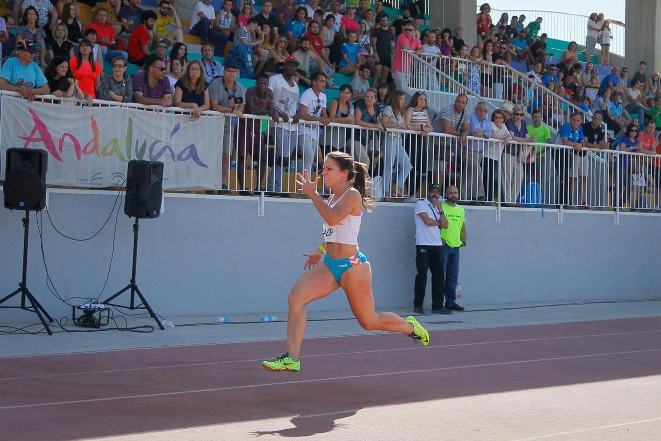 Granada luce en su fiesta del tartán
