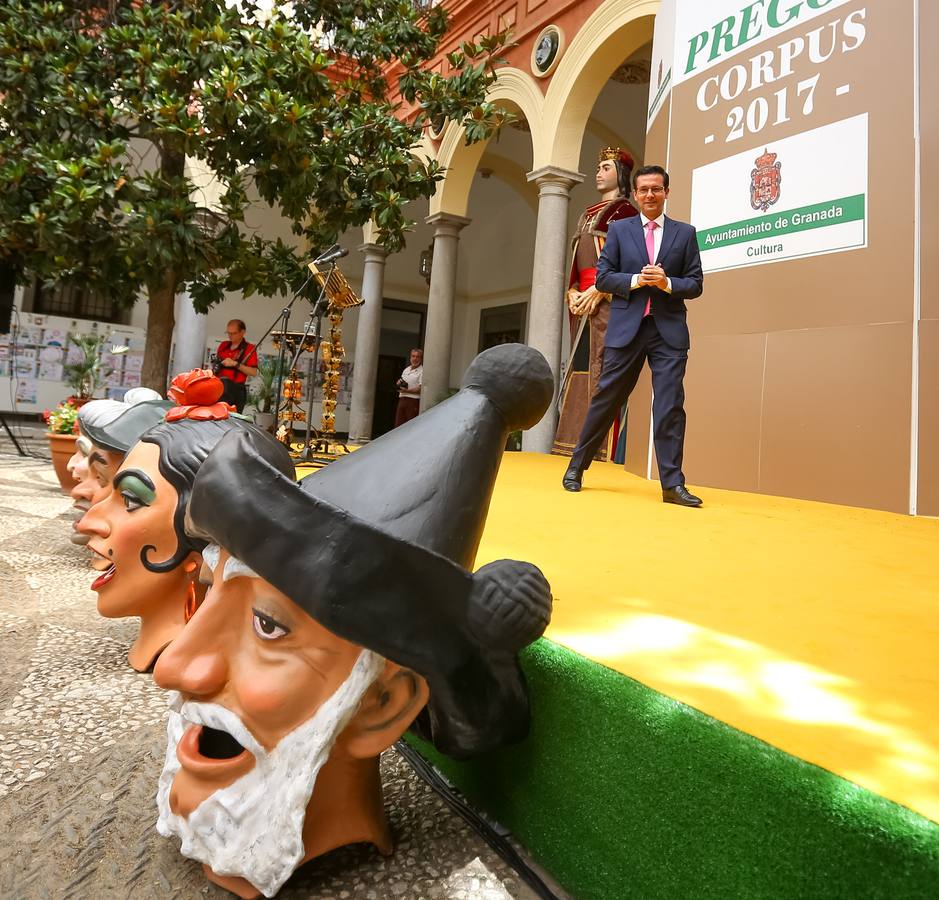 &quot;¡Granadinos! Fe y jolgorio, y a disfrutar la fiesta&quot;