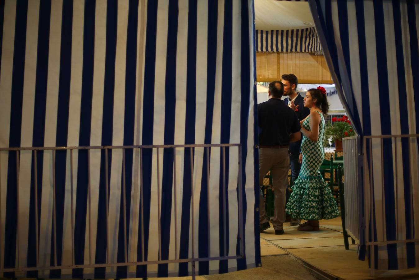 Brilla de noche más que el sol