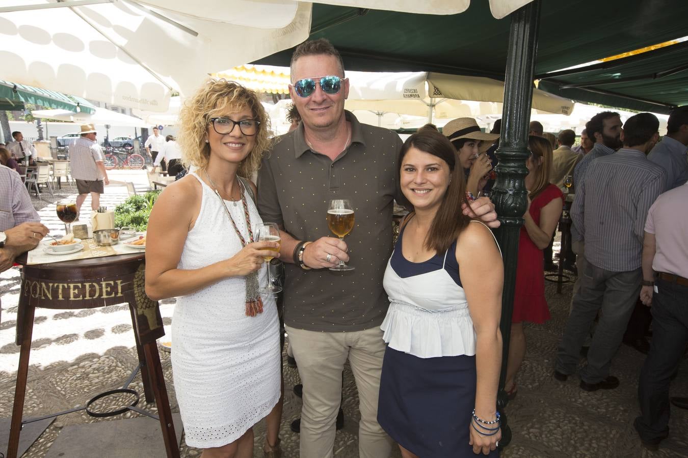 Y aquí estamos de nuevo