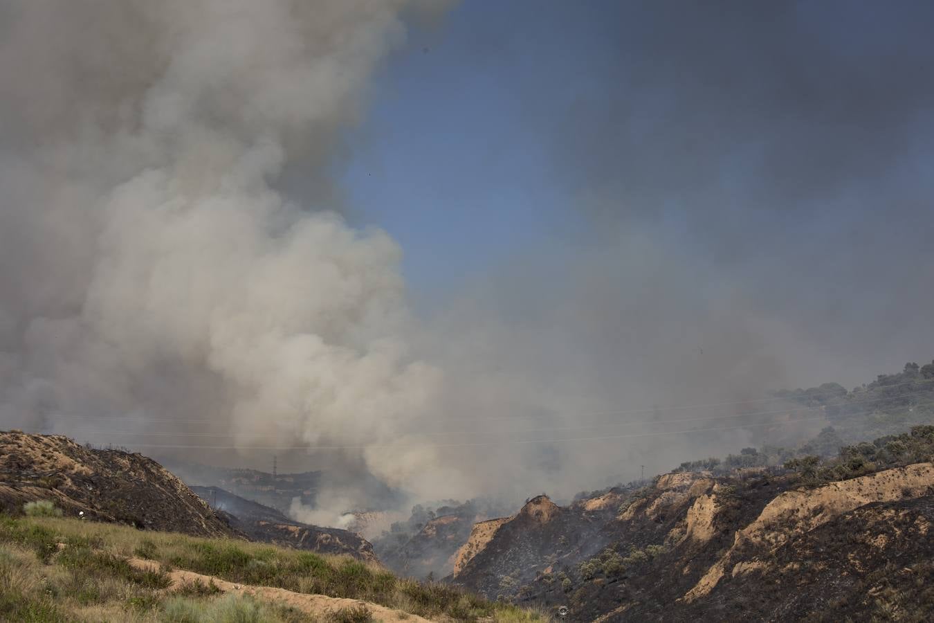 Las imágenes del incendio en el barranco de San Jerónimo