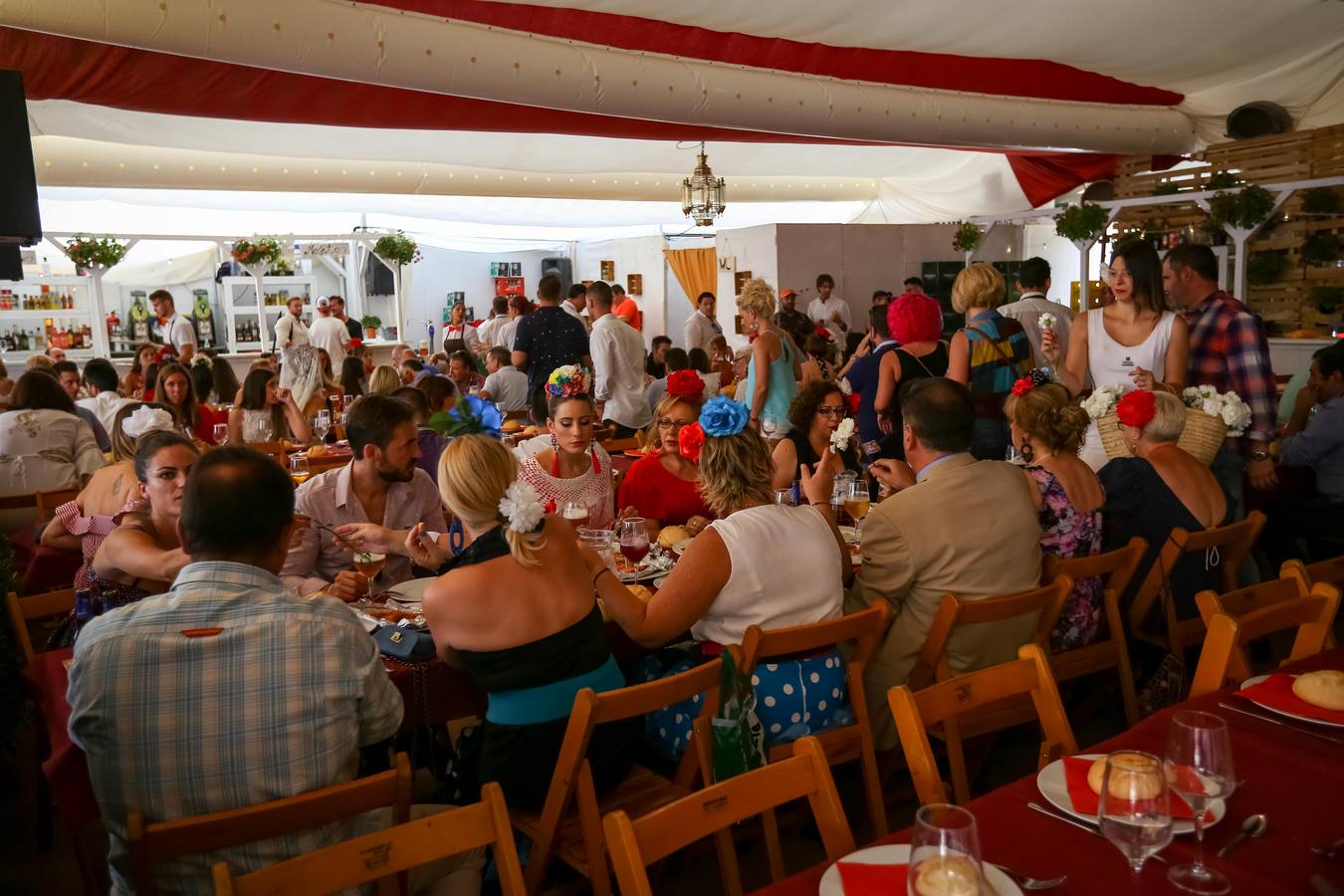Ambiente en el ferial de Almanjáyar