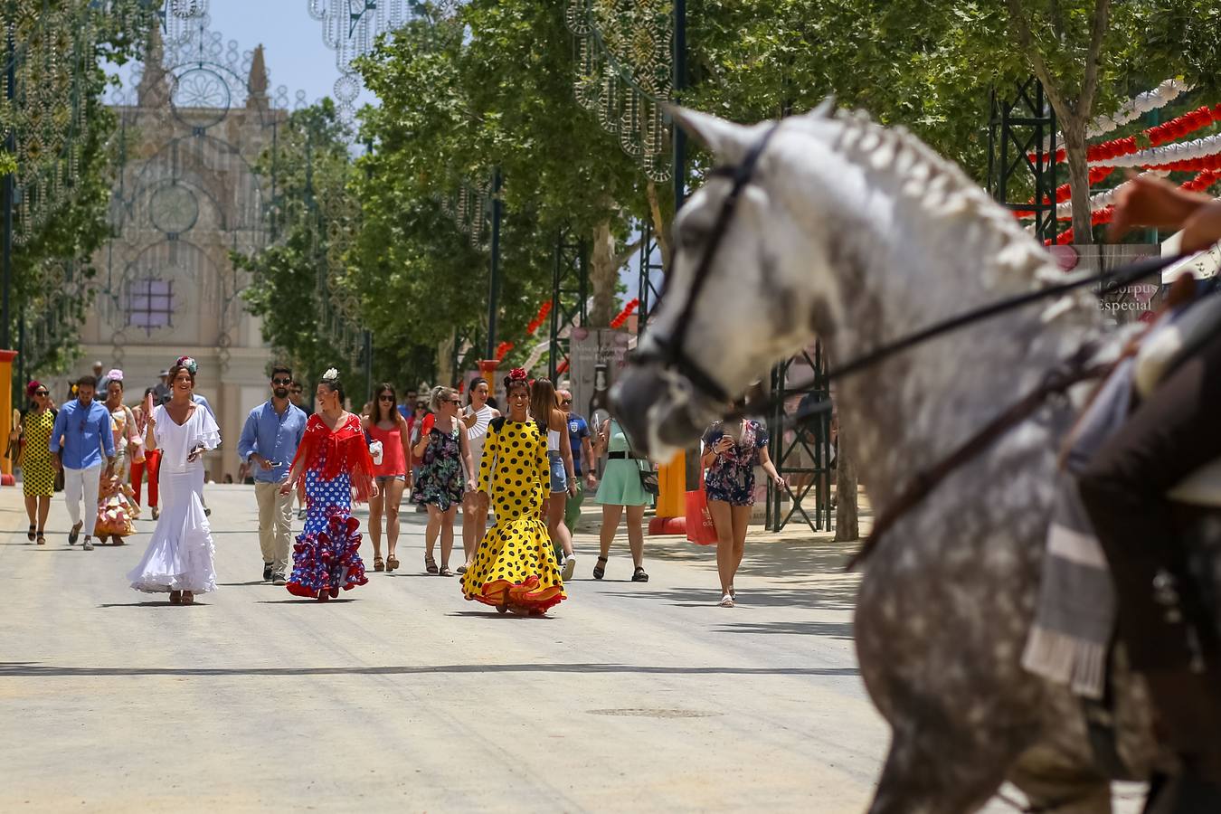 Ambiente en el ferial de Almanjáyar