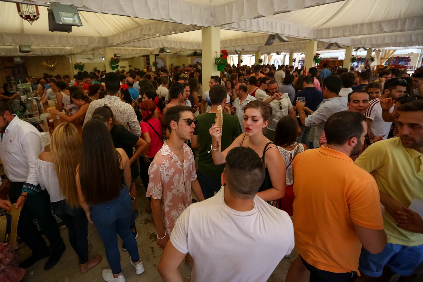 Los futuros universitarios conquistan el ferial