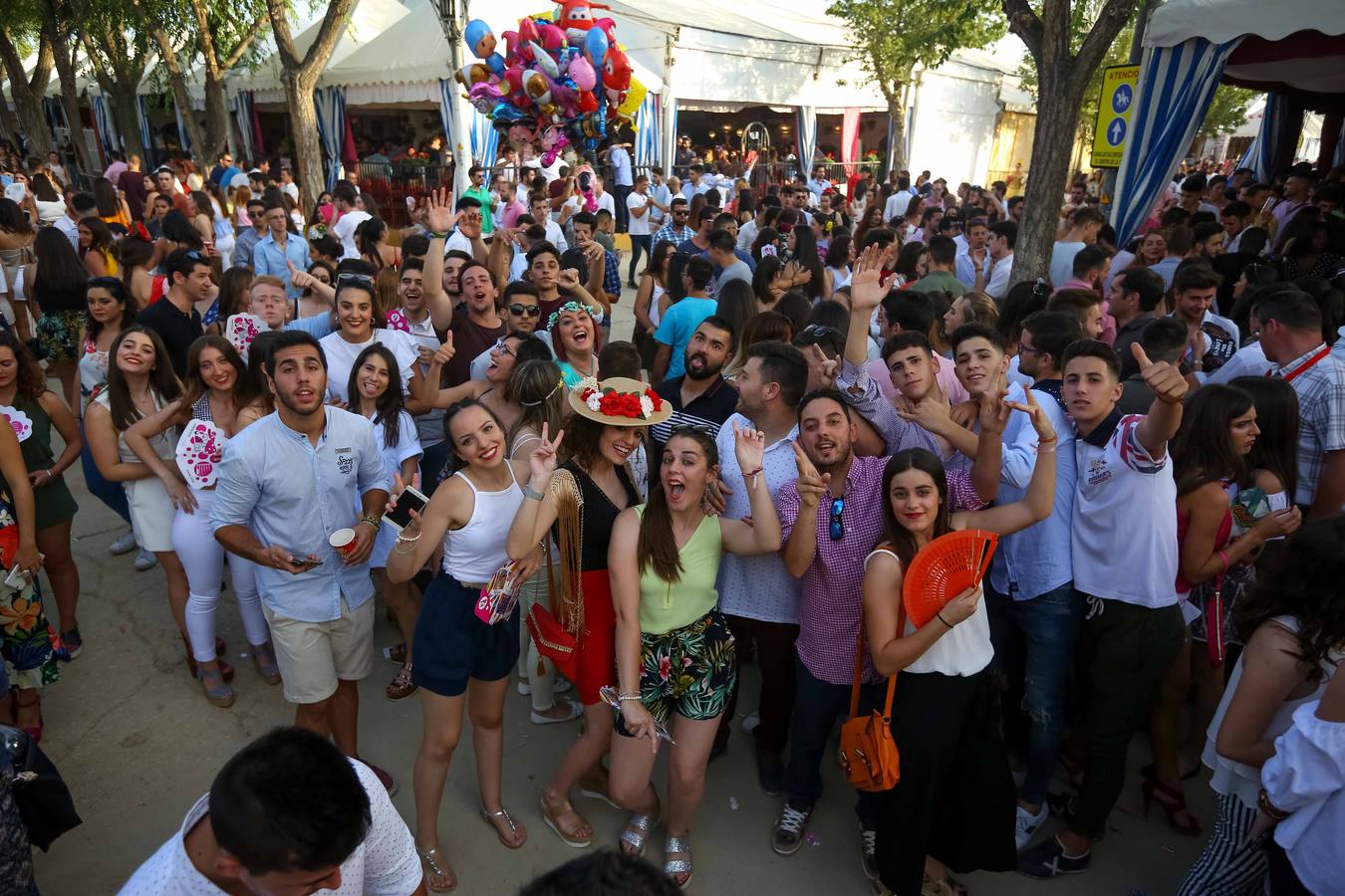 Los futuros universitarios conquistan el ferial