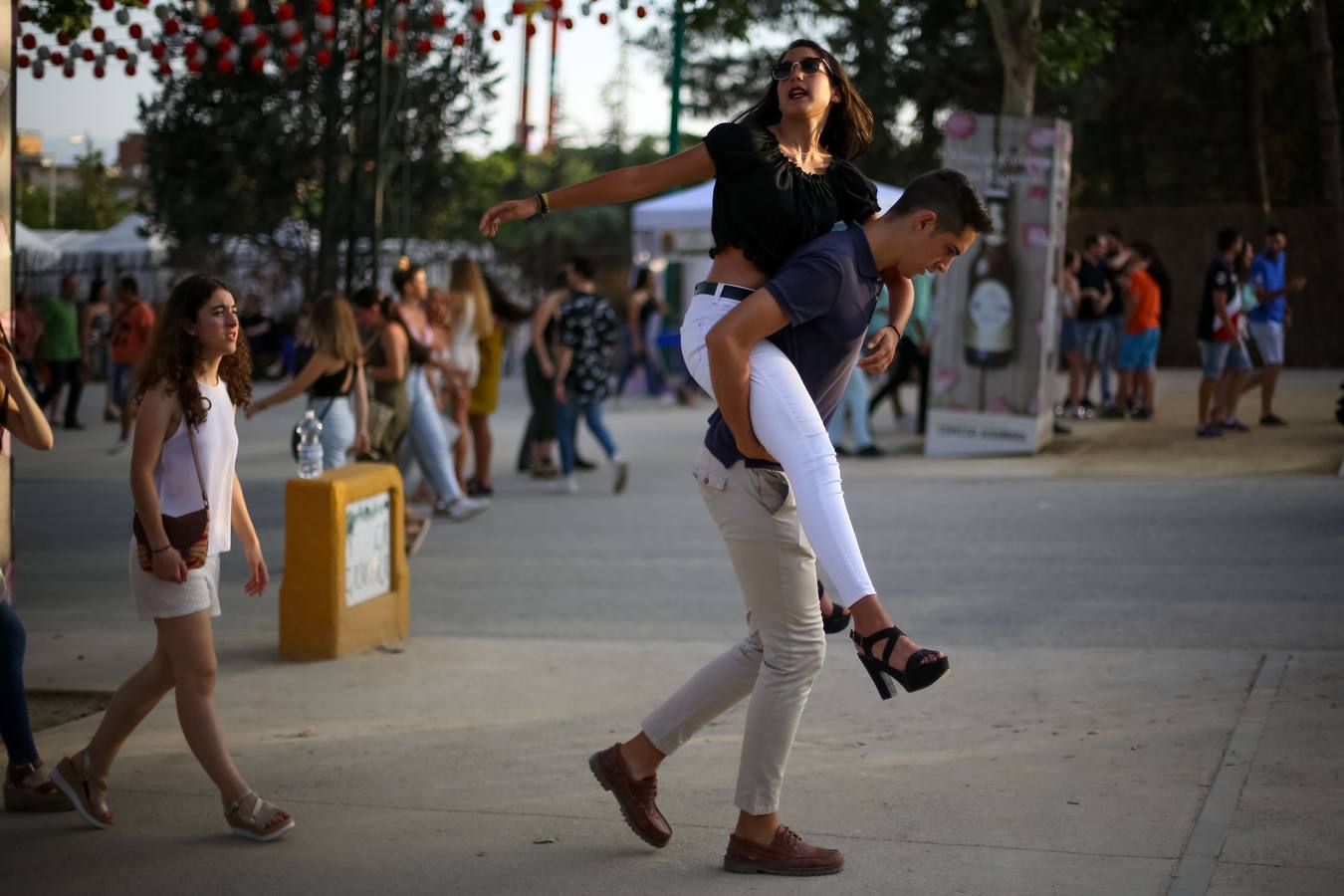Los futuros universitarios conquistan el ferial