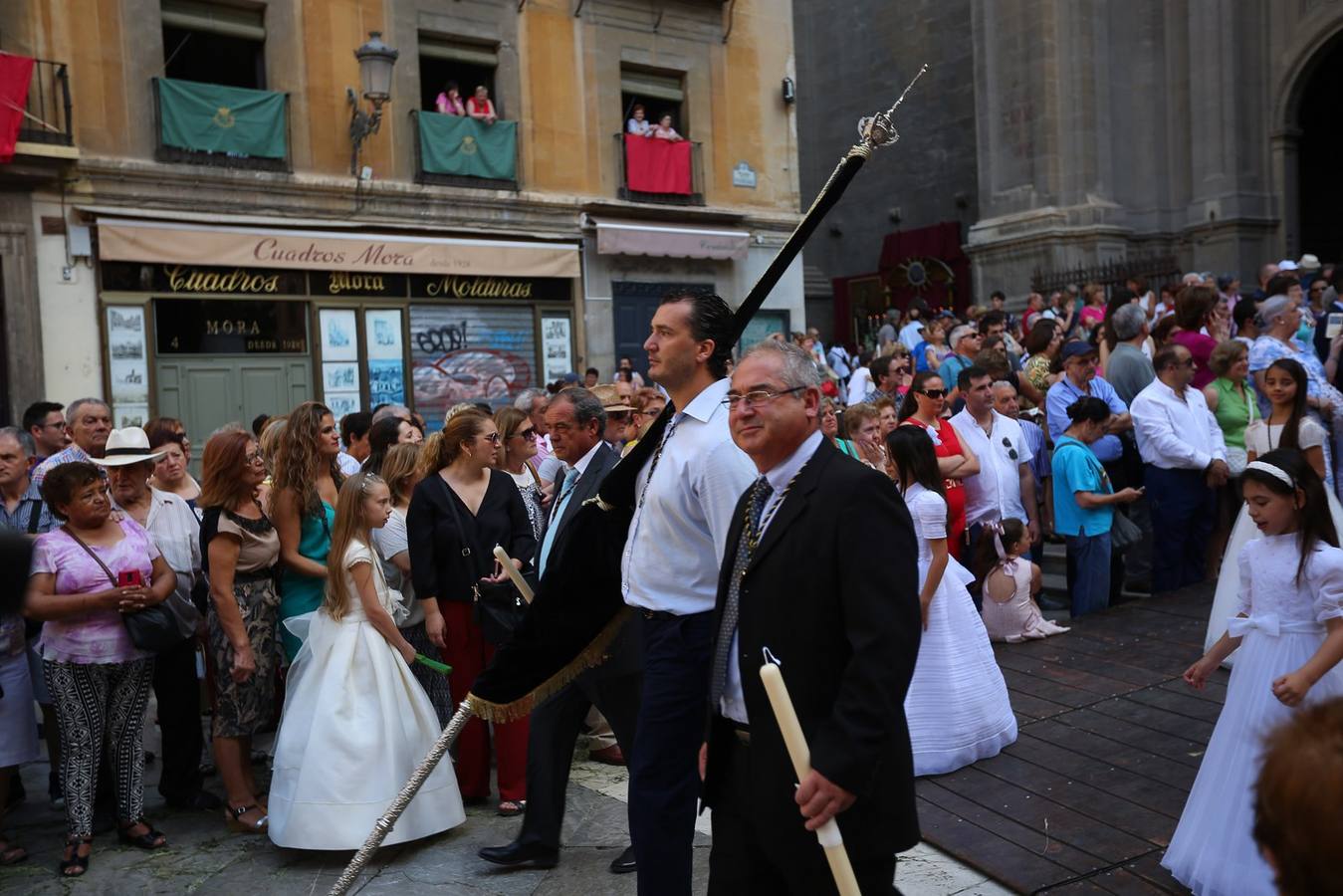 La procesión marca el día grande del Corpus (II)