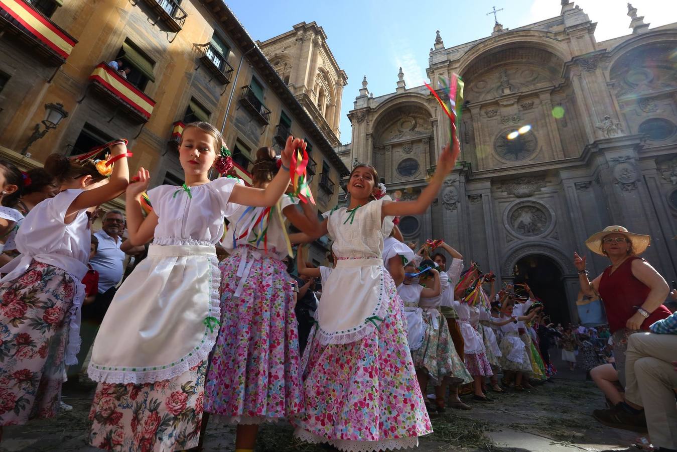 La procesión marca el día grande del Corpus (III)