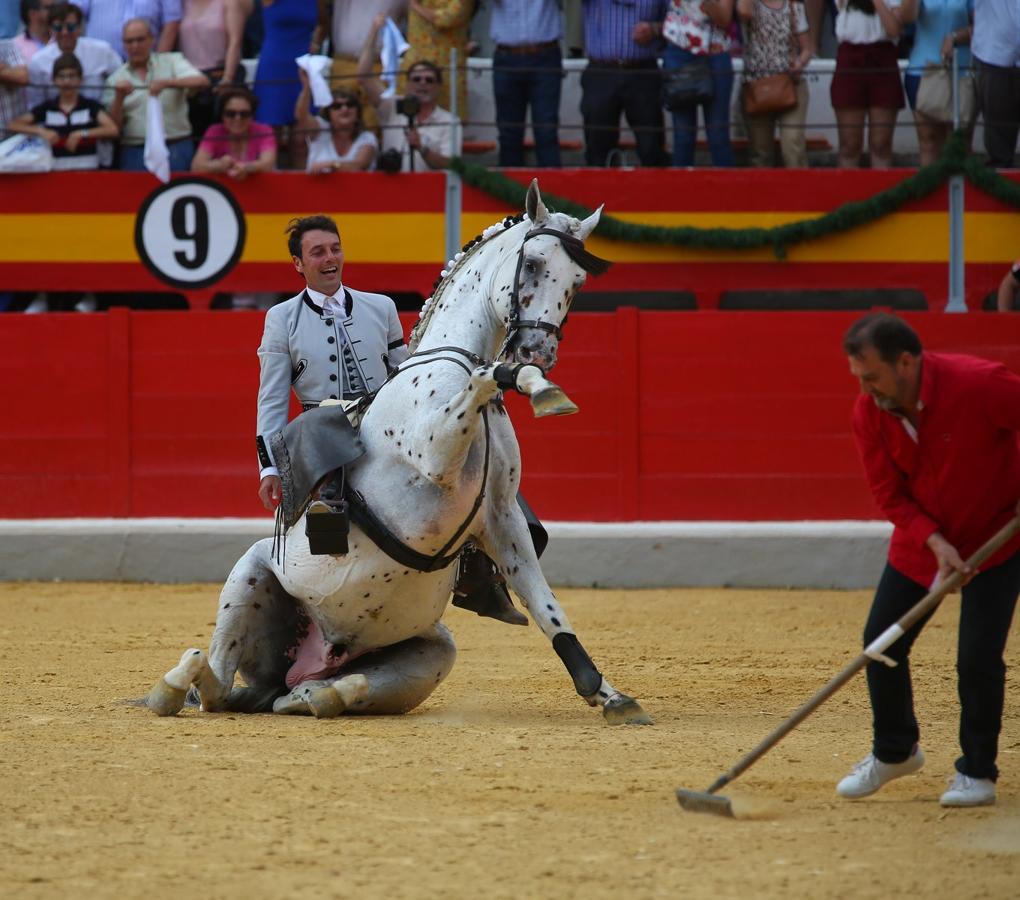 A pie por la Puerta Granda